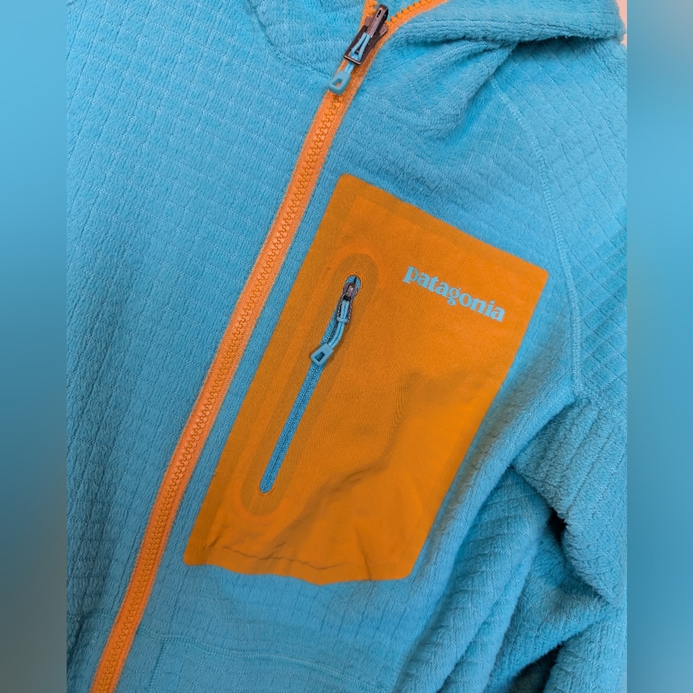 Reversible Patagonia Full Zip, Aqua With Mango Accents, Size M-L - Picture 8 of 13